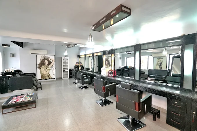 Yantra Salon - A Family Salon
