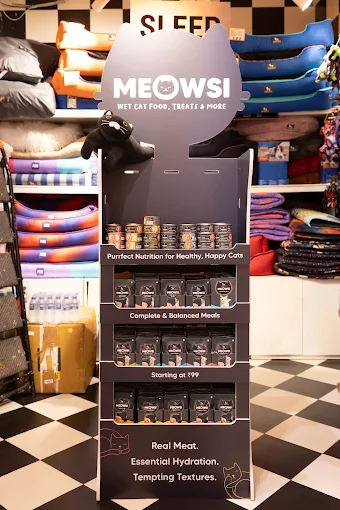 Heads Up For Tails Pet Supply Store