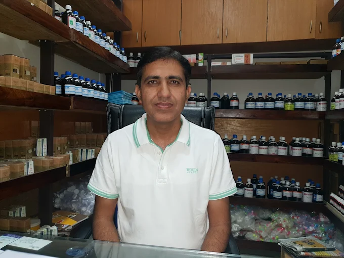 Paras Homoeopathy Clinic and medicine