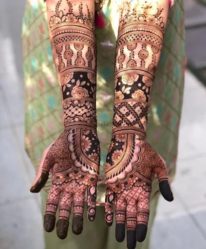 Kuldeep Mehandi Artist